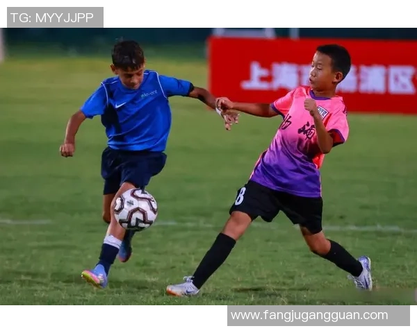 北京足球队的冠军赛之路：拼搏与荣耀的奋斗历程回顾